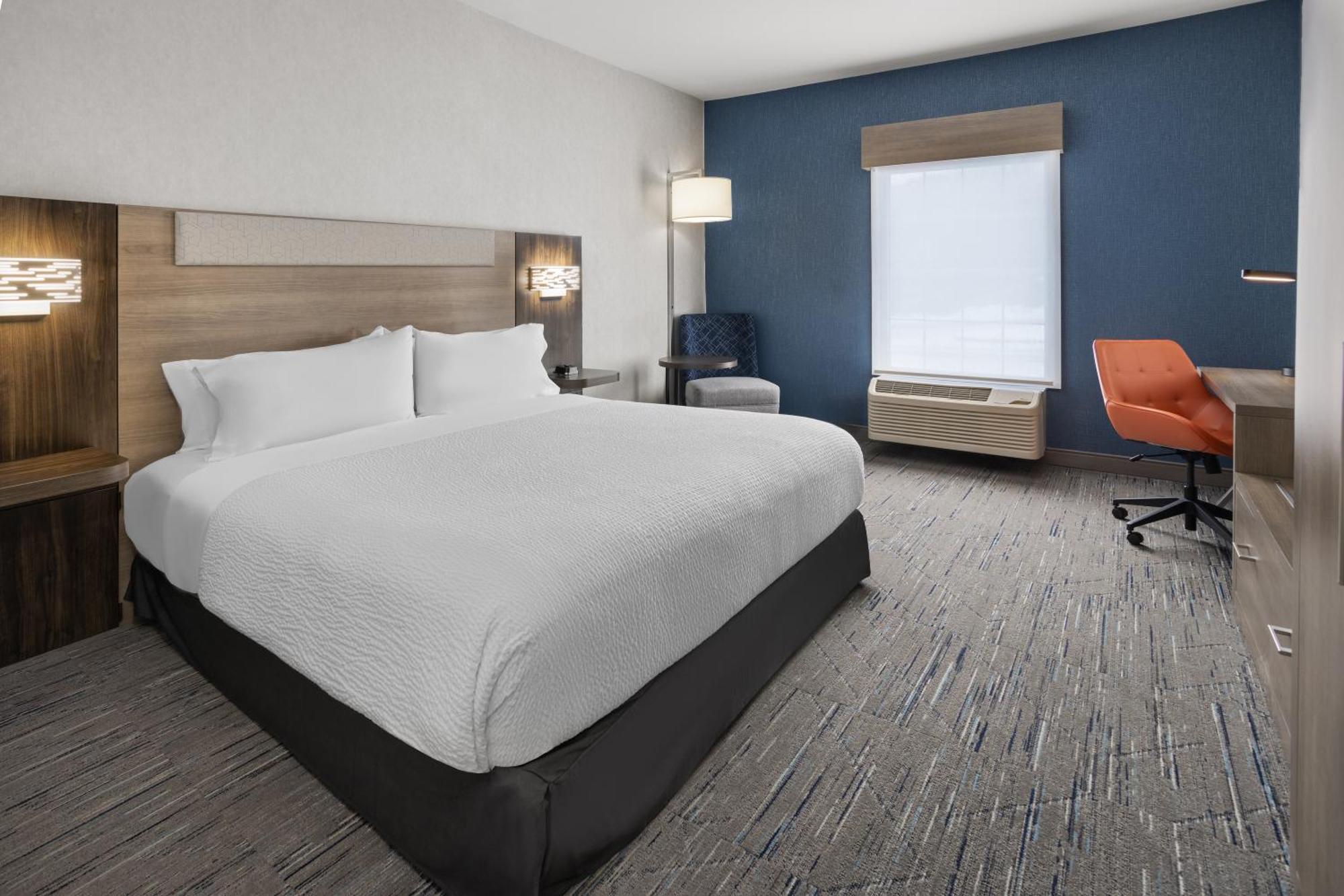 Holiday Inn Express Hotel & Suites Brattleboro By Ihg Exterior foto